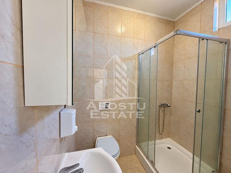 Apartament cu 3 camere semidecomandat, mobilat în Iosefin
