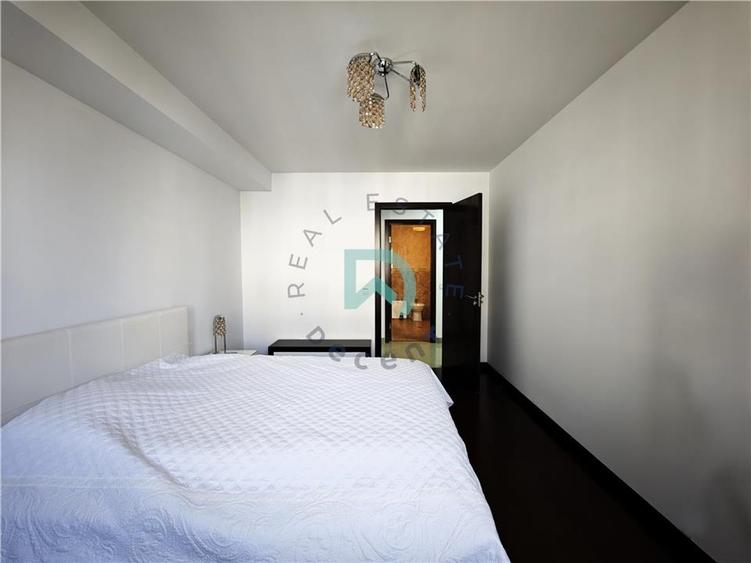 Apartament cu 4 camere decomandat, mobilat în Brașovul Vechi