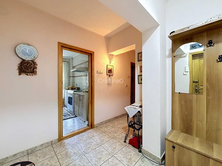 Apartament decomandat 2 camere, Oancea | 50 mp + loggie | Centrala | AC | Boxa
