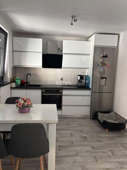 Casă cu 3 camere cu Teren 900 Mp în Central
