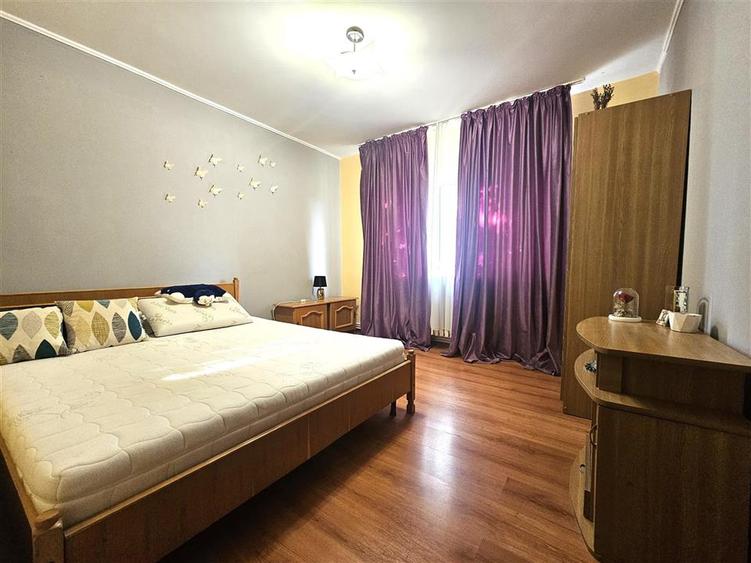 Apartament cu 3 camere decomandat, mobilat în Tomești