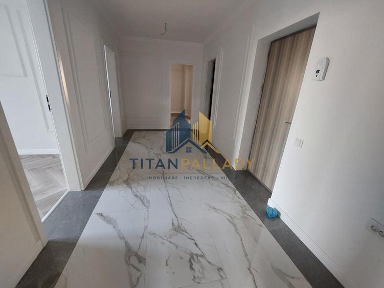 Penthouse cu 4 camere decomandat în Theodor Pallady