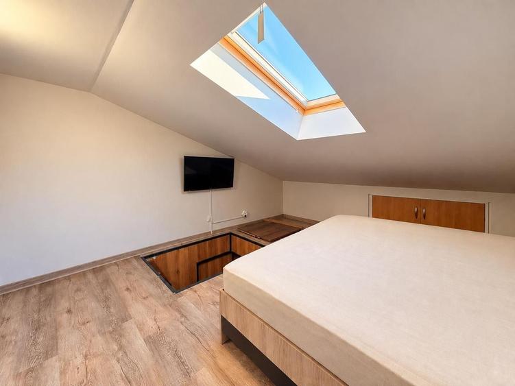 Apartament cu 3 camere decomandat, mobilat în Noua