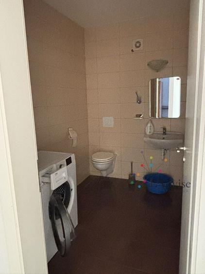 Apartament cu 3 camere decomandat, mobilat în Avantgarden
