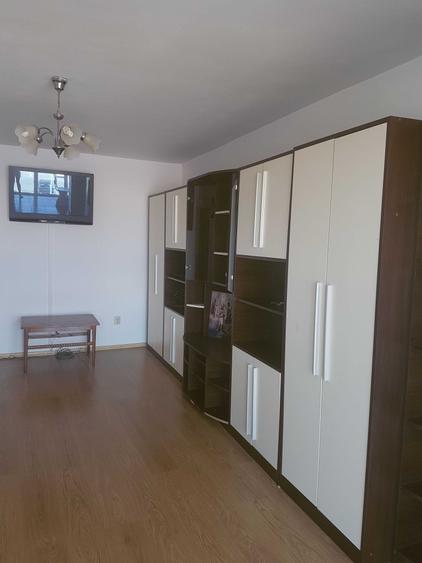 De inchiriat Apartament 2 camere - 6