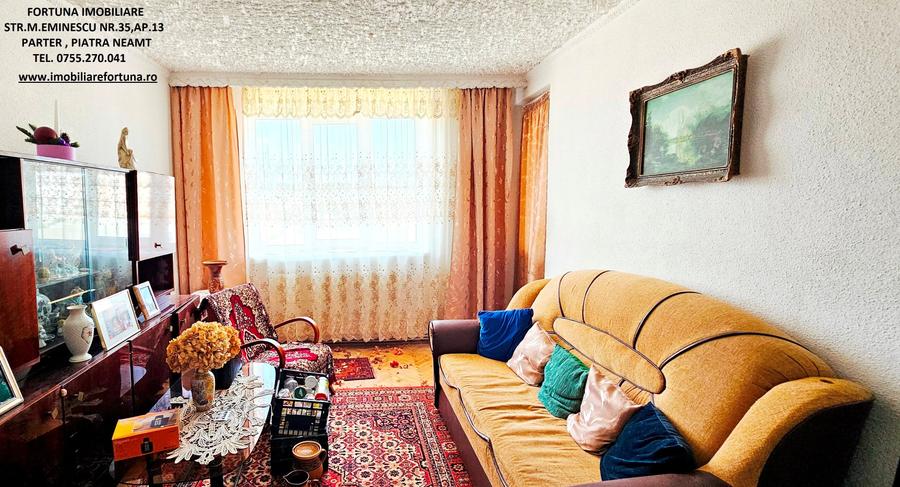 Apartament cu 3 camere semidecomandat în Dărmănești
