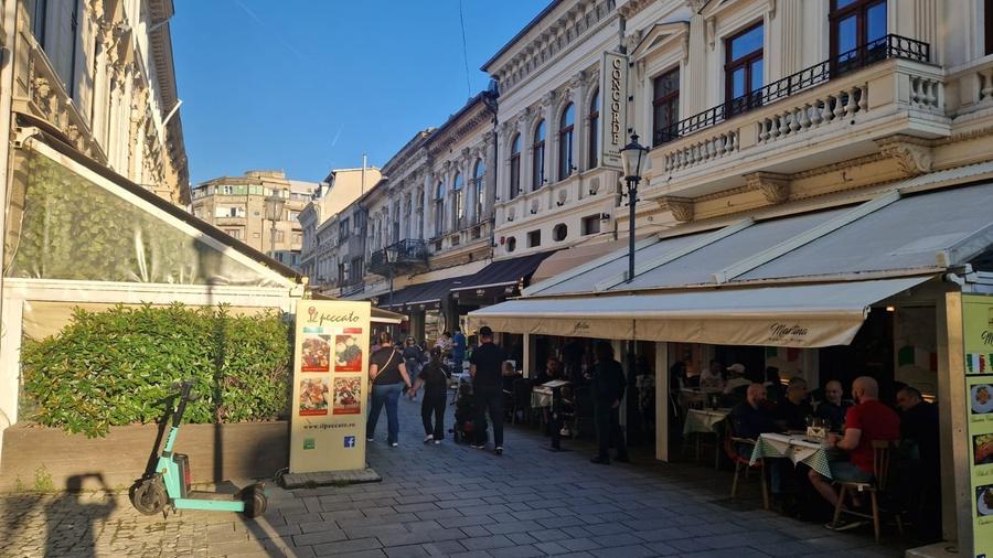 Spațiu comercial, de 195.85000610352 mp, în Centrul Istoric