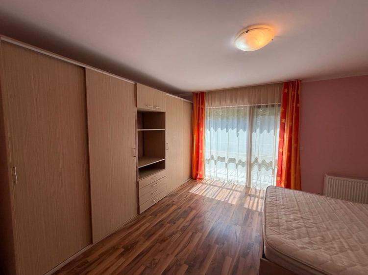 Casă cu 4 camere cu Teren 80 Mp în Andrei Mureșanu
