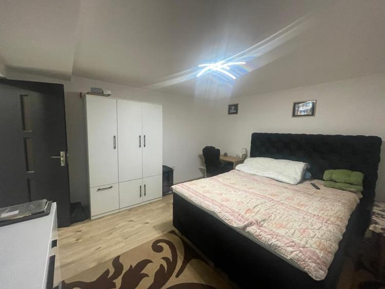 Apartament cu 2 camere decomandat, mobilat în Rovine