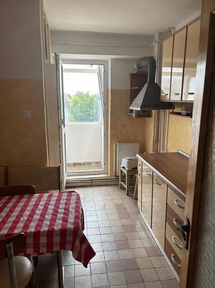 Apartament cu 2 camere decomandat în Mazepa 2