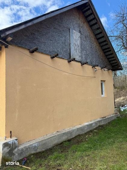 Casă cu 2 camere cu Teren 604 Mp în Vâlcănești