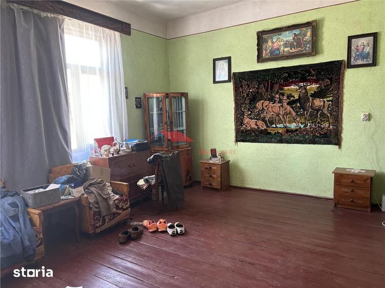 Casă cu 5 camere cu Teren 520 Mp în Central