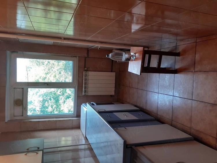 Apartament cu 2 camere semidecomandat în Rahova