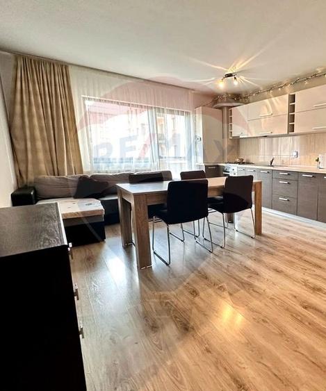Apartament cu 2 camere semidecomandat, mobilat în Florești