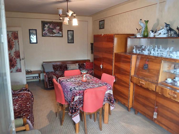 Apartament cu 2 camere decomandat în Plopilor