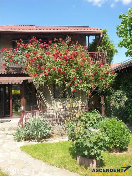 Casă cu 5 camere cu Teren 893 Mp în Dudu