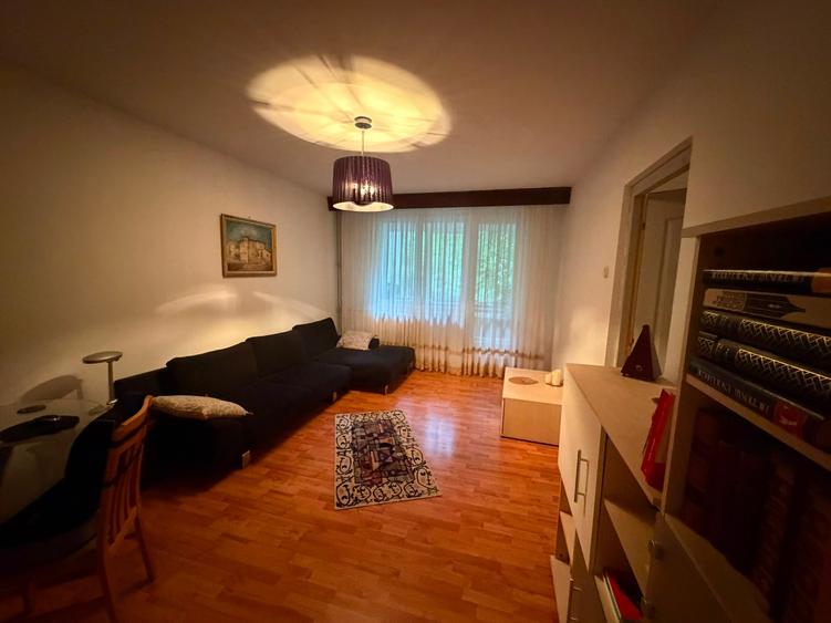 Apartament cu 2 camere decomandat în Lujerului