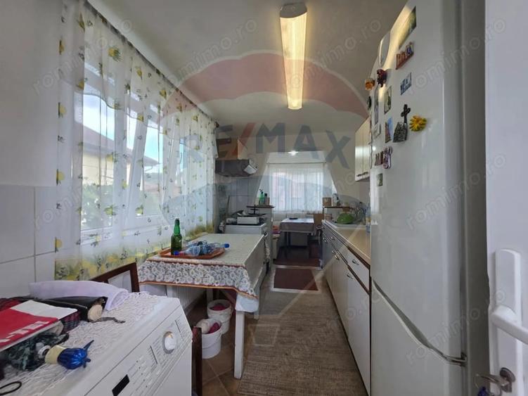 Casă cu 3 camere cu Teren 250 Mp în Sud