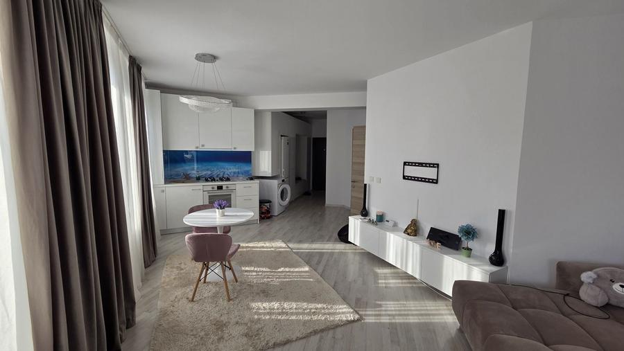 Apartament cu 2 camere decomandat în Băneasa