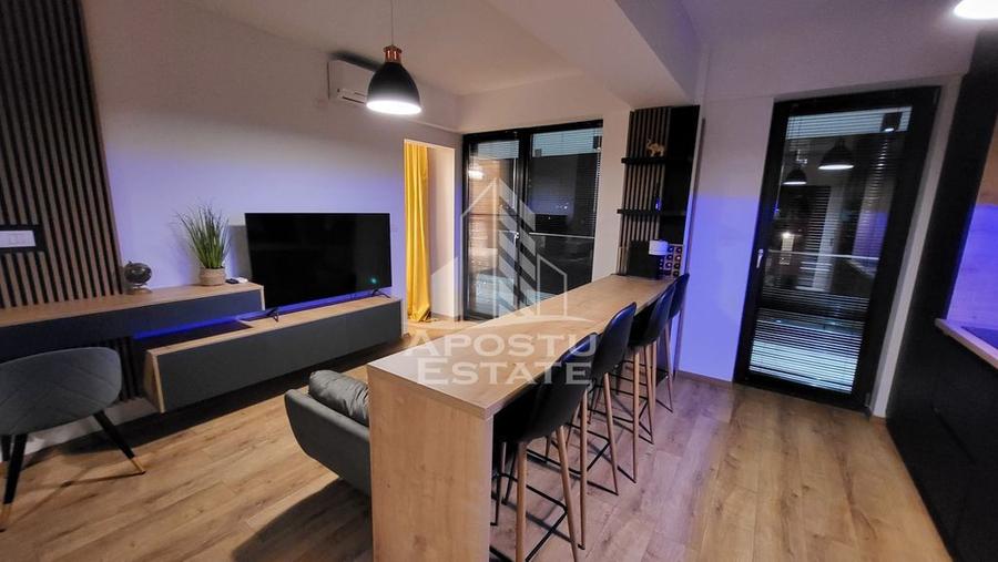 Apartament cu 2 camere semidecomandat, mobilat în Lipovei