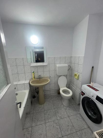 Garsonieră decomandată în Central