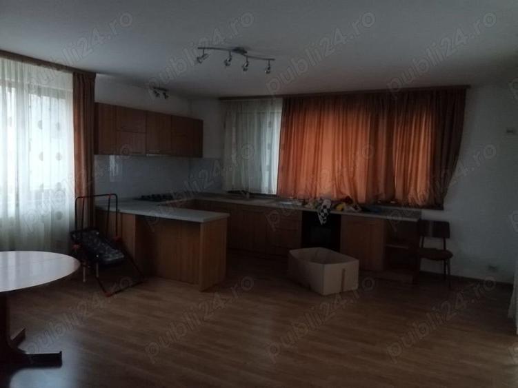 Casă cu 3 camere în Central