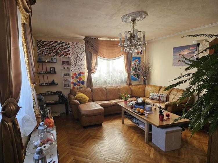 Casă cu 4 camere cu Teren 140 Mp în Olteni