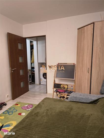 Apartament cu 4 camere decomandat, mobilat în Dârste