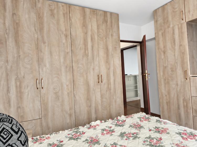 Apartament cu 2 camere semidecomandat în Iancului