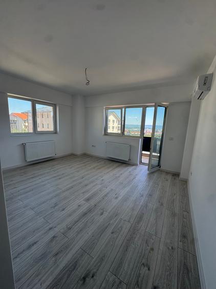 Apartament cu 2 camere decomandat în Miroslava