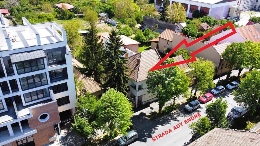 Casă cu 3 camere cu Canalizare în Central