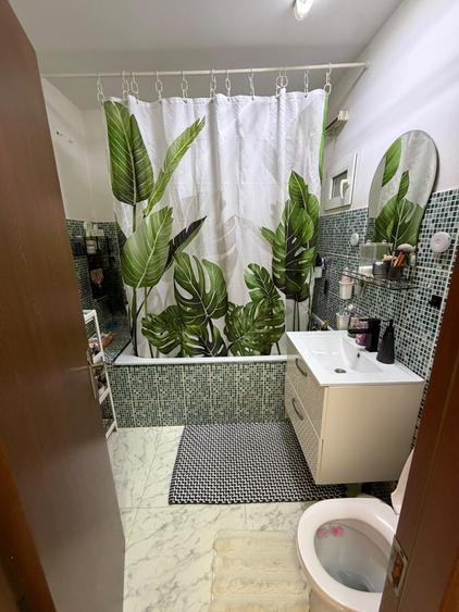 Apartament cu 3 camere decomandat în Rahova