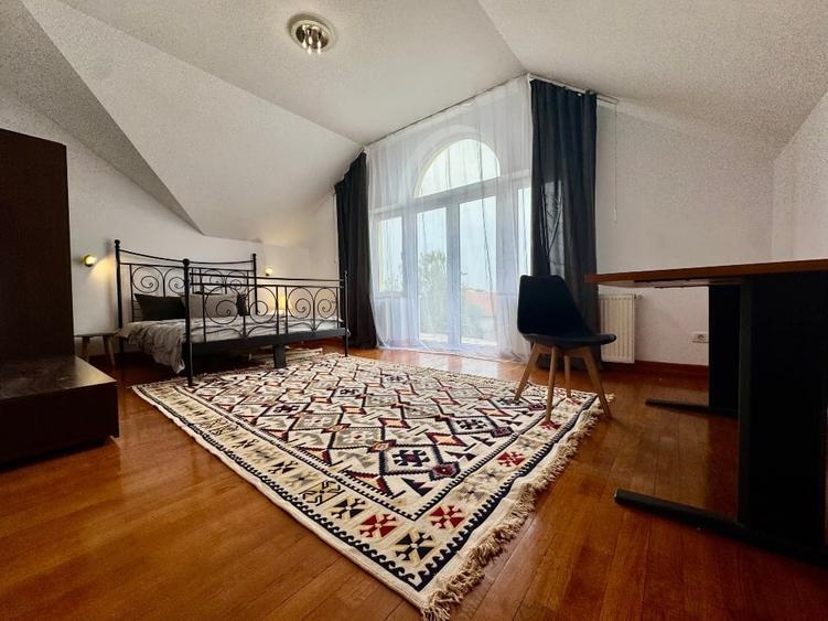 Duplex cu 5 camere cu Canalizare în Grădiște