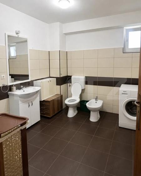 Apartament cu 3 camere decomandat în IAR