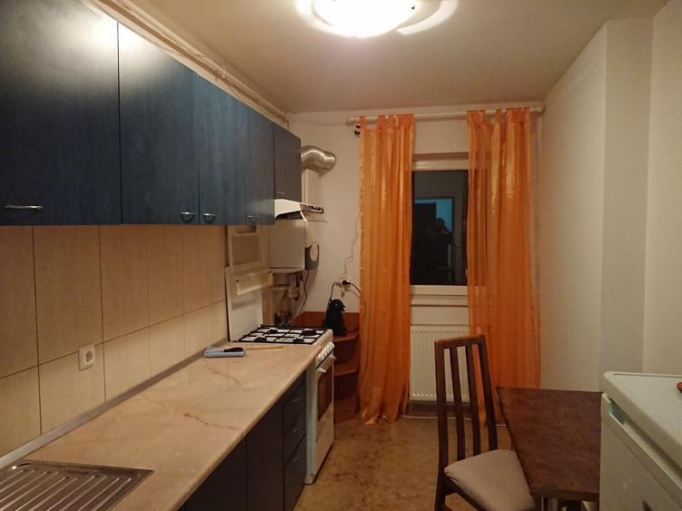 Garsonieră decomandată, mobilată în Vitan-Bârzești
