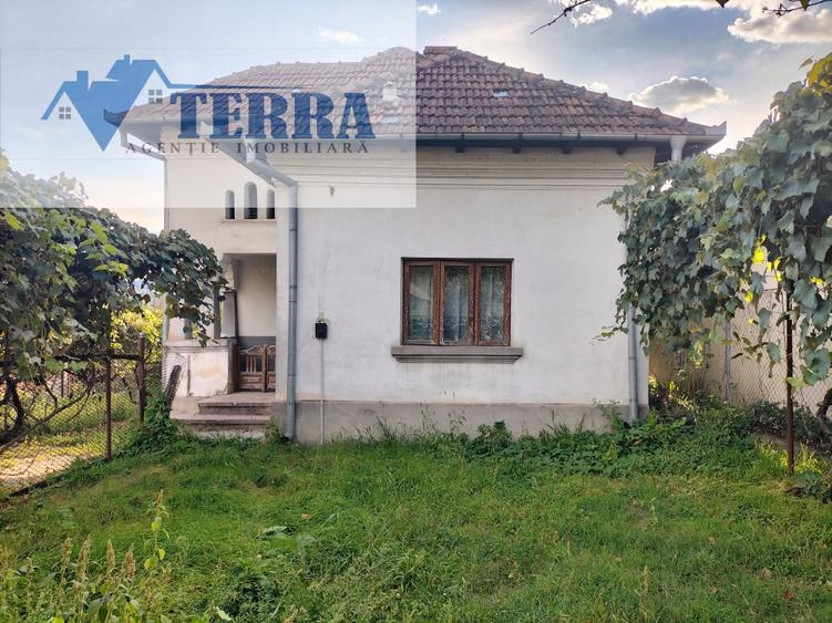 Casă individuală cu 4 camere cu Teren 2700 Mp în Coșești