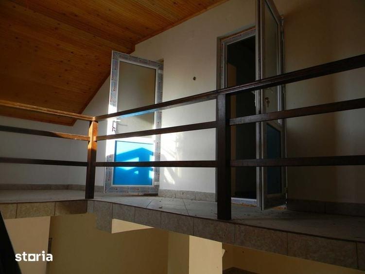 Casă cu 3 camere cu Teren 110 Mp în Groșeni
