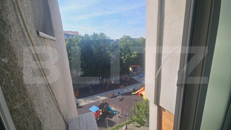 Apartament cu 3 camere decomandat, mobilat în Micro 39