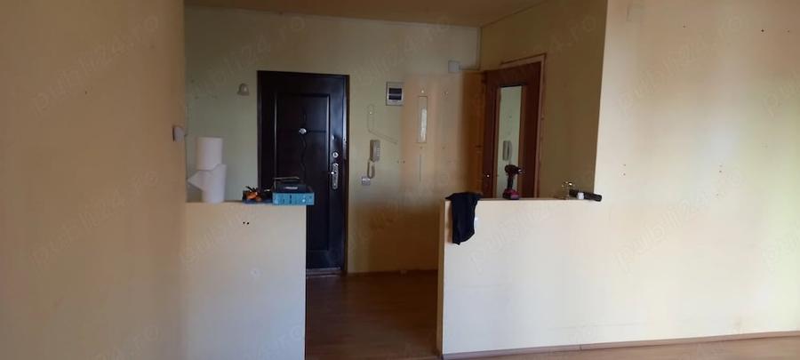 Garsonieră decomandată în Florești