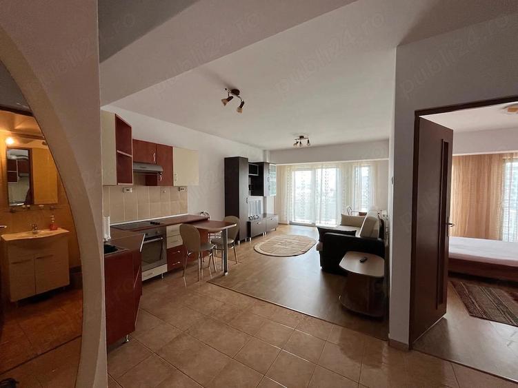 Apartament cu 2 camere semidecomandat în Central