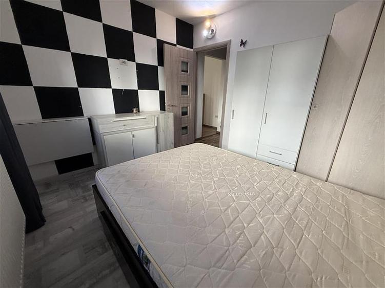 Apartament cu 2 camere nedecomandat în Republicii