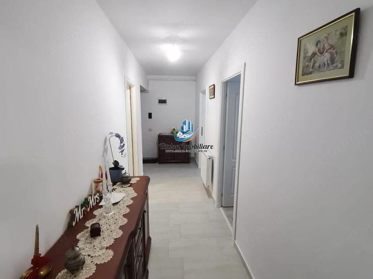 Apartament cu 2 camere decomandat în Est