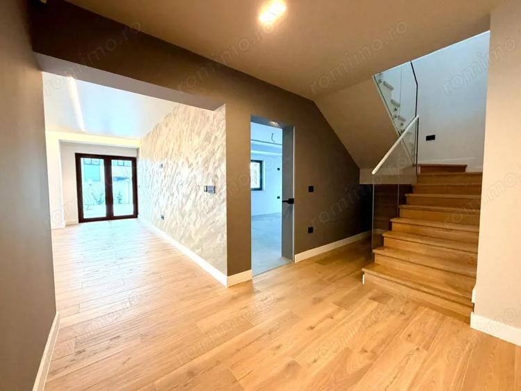 Casă cu 5 camere cu Teren 600 Mp în Buziașului