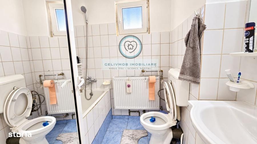 Apartament cu 3 camere semidecomandat în Central