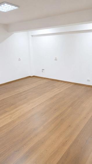 Spațiu comercial, de 55 mp, în Central