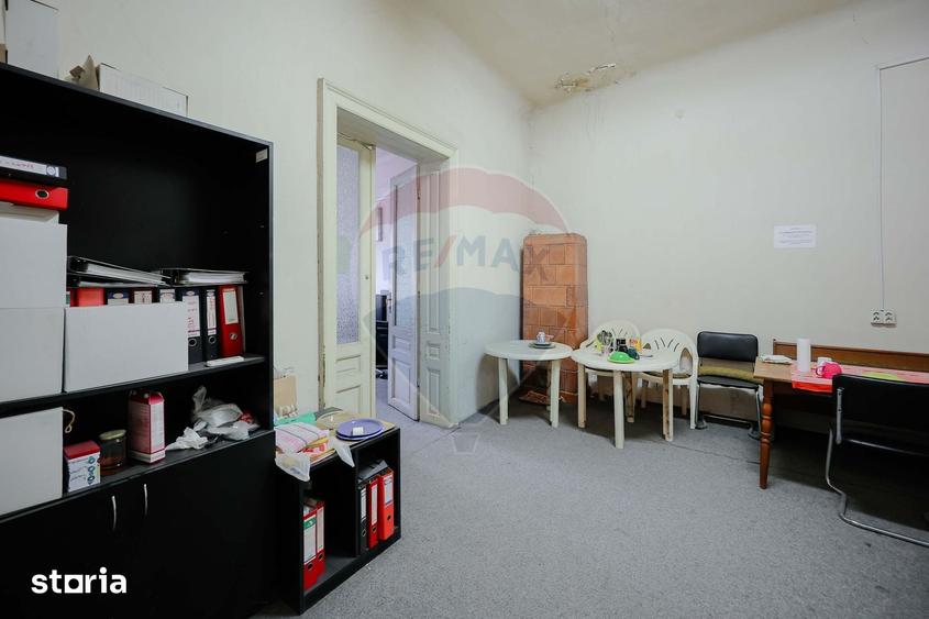 Apartament cu 3 camere în Orașul Nou