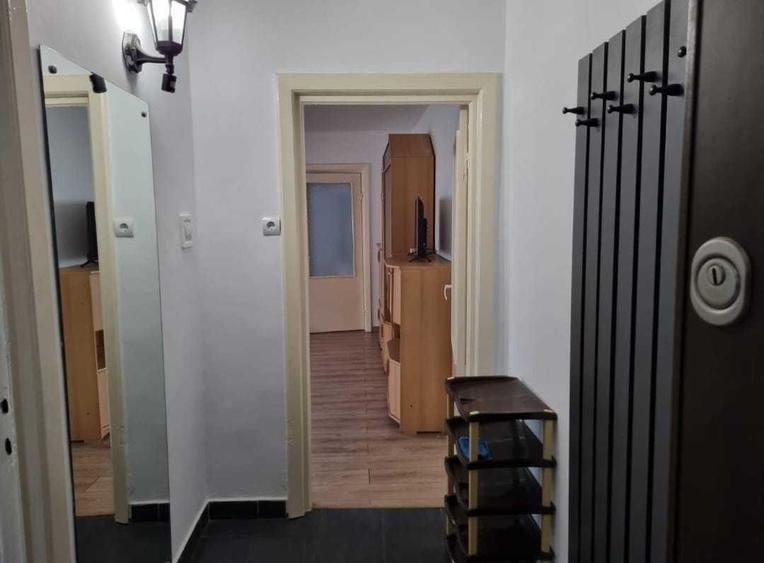 Apartament cu 2 camere decomandat în Spitalul Județean
