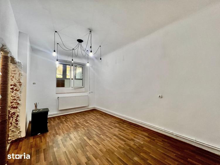 Apartament cu 2 camere semidecomandat în Independenței