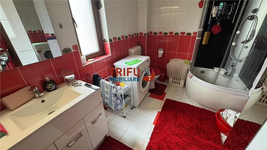 Casă individuală cu 4 camere cu Canalizare în Micești
