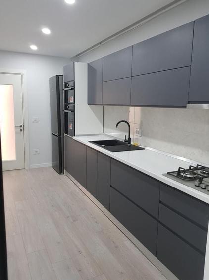 Apartament cu 2 camere decomandat în Palazu Mare